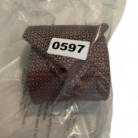 Giorgio Armani Silk Tie Mens OS Burgundy Geometric Made In Italy Excellent - Picture 7 of 7